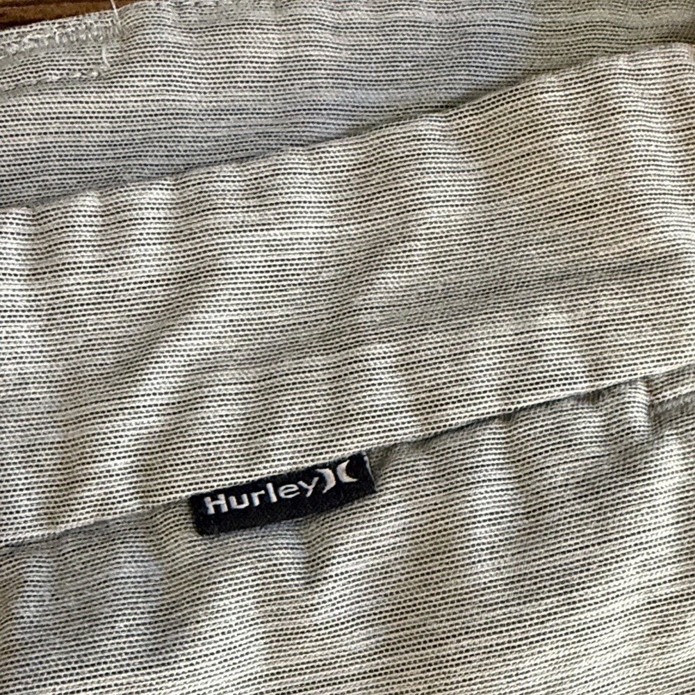 Hurley Light Gray Flat Front Men's Shorts, Nike dri fit - Picture 6 of 6